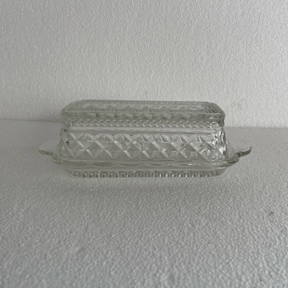 Anchor Hocking Wexford Glass quarter pound Butter Dish